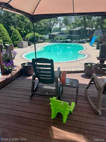 Builiding view thirty eight for 369 Muskoka, Commerce Township, MI. 48382