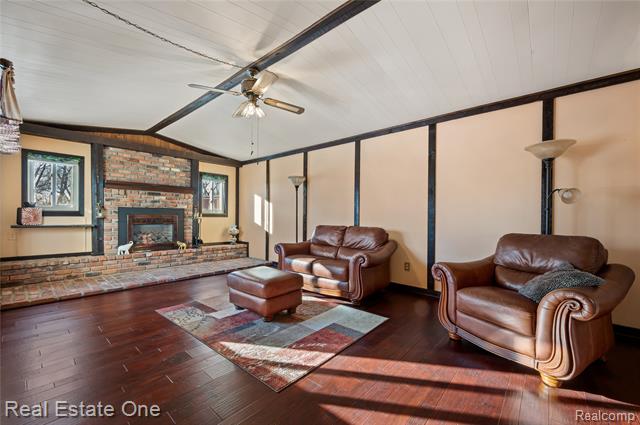 Builiding view twenty two for 369 Muskoka, Commerce Township, MI. 48382