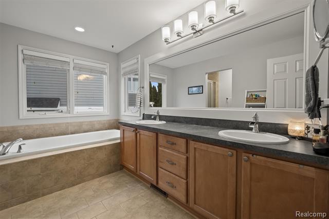 Builiding view fourteen for 6135 Strawberry, Commerce Township, MI. 48382