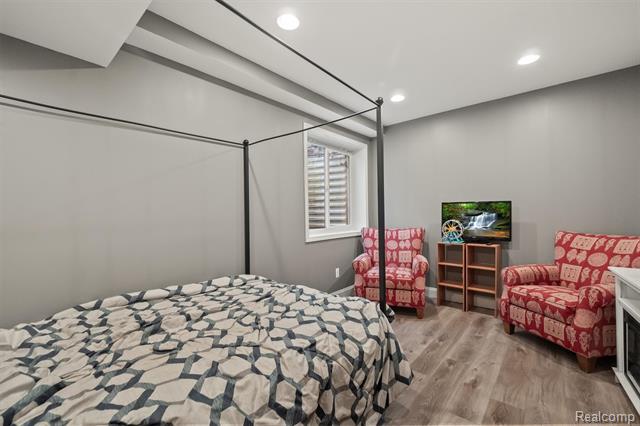 Builiding view twenty two for 6135 Strawberry, Commerce Township, MI. 48382