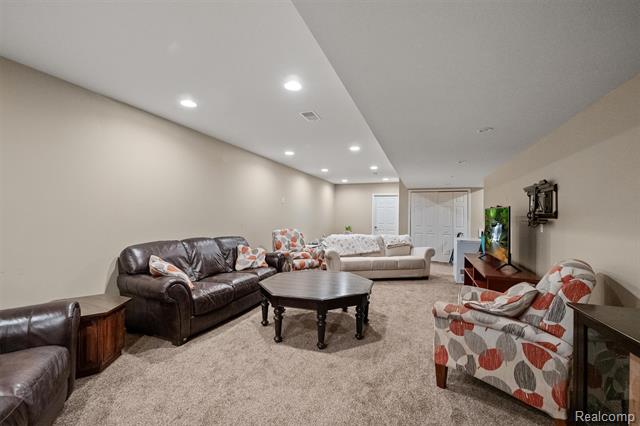 Builiding view twenty for 6135 Strawberry, Commerce Township, MI. 48382