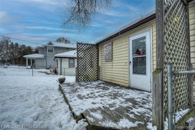 Builiding view thirty three for 8421 Lagoon, Commerce Township, MI. 48382