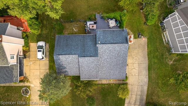 Builiding view forty one for 1753 Dawncrest, West Bloomfield, MI. 48324