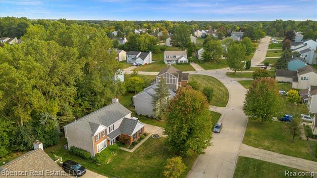 Builiding view thirty six for 1753 Dawncrest, West Bloomfield, MI. 48324