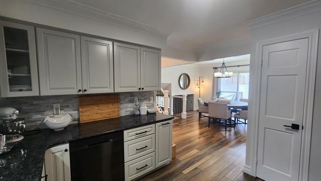 Builiding view four for 5145 Greer, West Bloomfield, MI. 48324