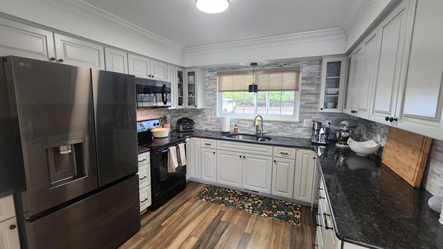 Builiding view three for 5145 Greer, West Bloomfield, MI. 48324