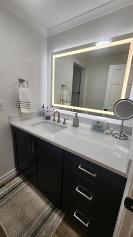 Builiding view twelve for 5145 Greer, West Bloomfield, MI. 48324