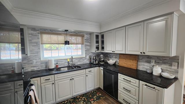 Builiding view two for 5145 Greer, West Bloomfield, MI. 48324