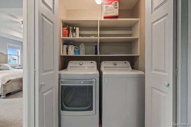 Builiding view eighteen for 2136 Brock, Keego Harbor, MI. 48320