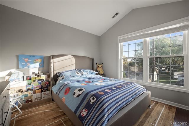 Builiding view seventeen for 2136 Brock, Keego Harbor, MI. 48320