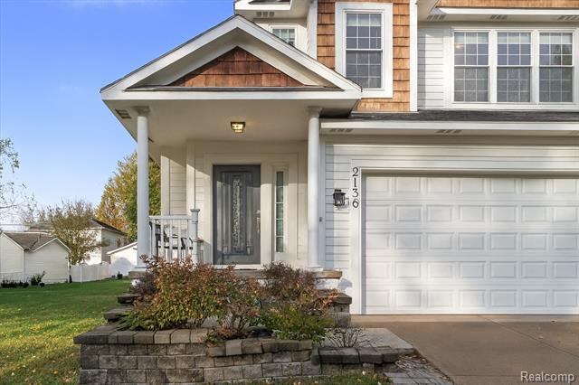 Builiding view two for 2136 Brock, Keego Harbor, MI. 48320