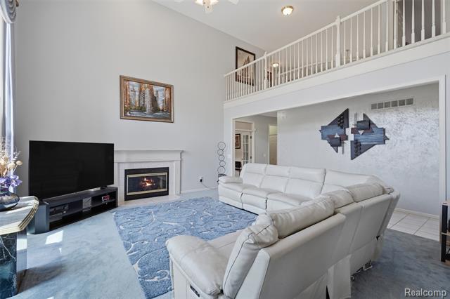 Builiding view eleven for 2935 Ivy Hill, Commerce Township, MI. 48382