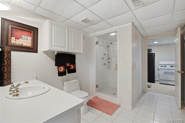 Builiding view fifty one for 2935 Ivy Hill, Commerce Township, MI. 48382