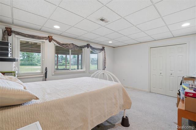 Builiding view forty eight for 2935 Ivy Hill, Commerce Township, MI. 48382