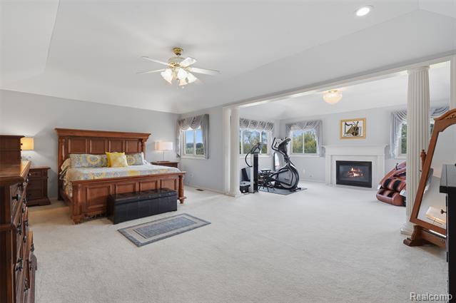 Builiding view twenty eight for 2935 Ivy Hill, Commerce Township, MI. 48382