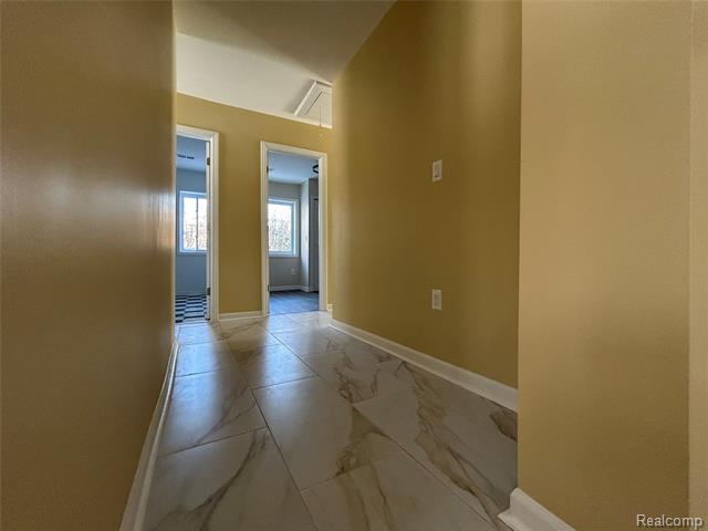 Builiding view eighteen for 2488 Willow Beach, Keego Harbor, MI. 48320