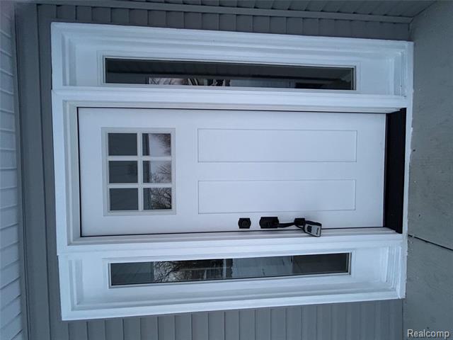 Builiding view two for 2488 Willow Beach, Keego Harbor, MI. 48320