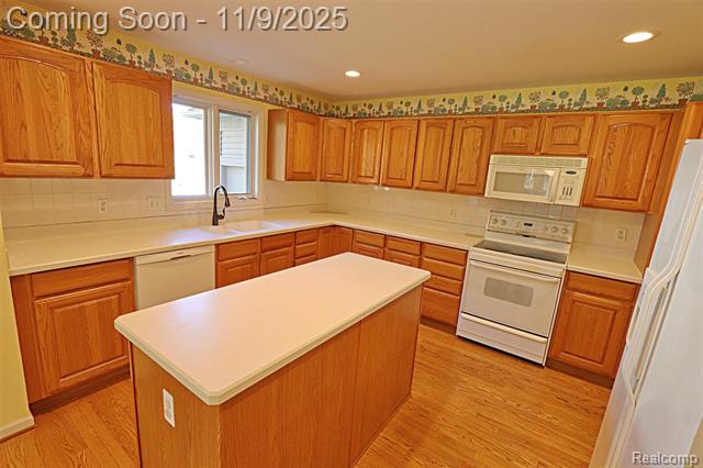 Builiding view five for 5391 Bridge W, Commerce Township, MI. 48382