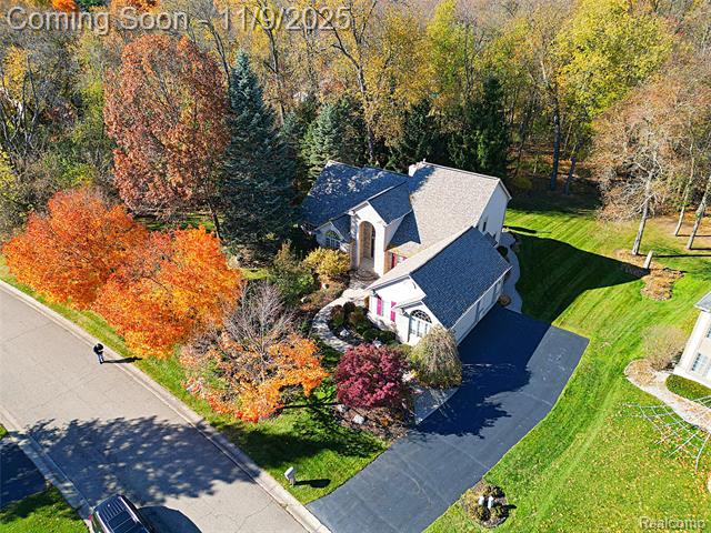 Builiding view twenty one for 5391 Bridge W, Commerce Township, MI. 48382