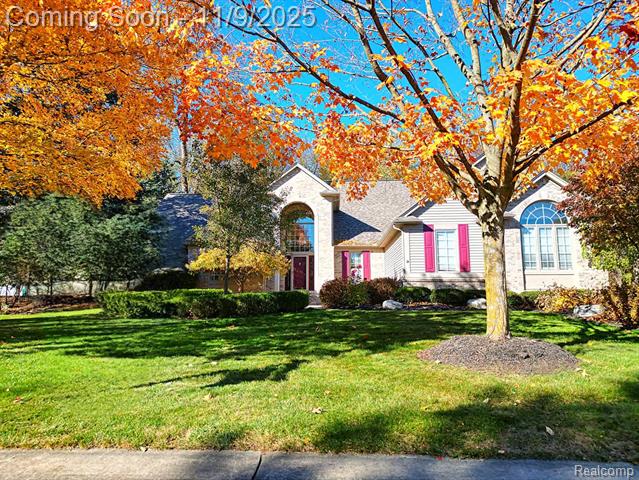 front view for 5391 Bridge Trl W, Commerce Township, Mi. 48382