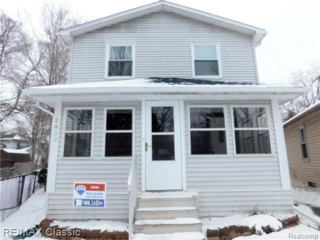 front view for 2433 Kleist Ct, Keego Harbor, Mi. 48320