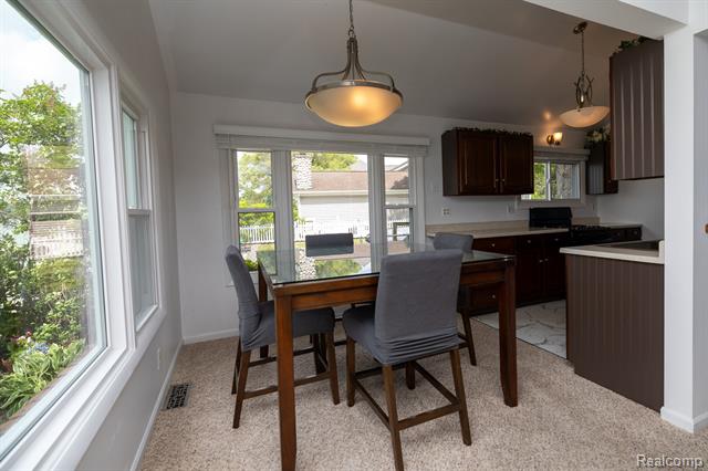 Builiding view seven for 8691 Cooley Lake, Commerce Township, MI. 48382