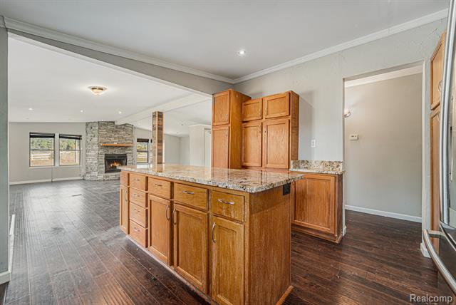 Builiding view eleven for 6197 Carroll Lake, Commerce Township, MI. 48382