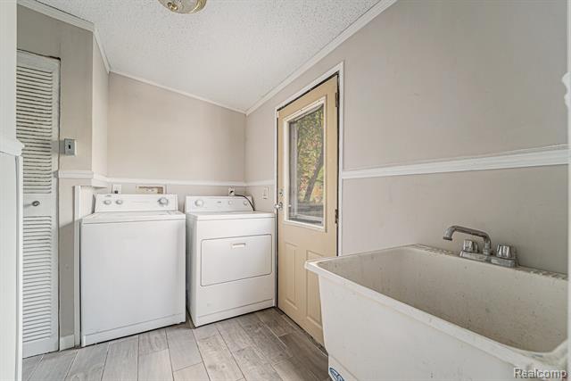 Builiding view twelve for 6197 Carroll Lake, Commerce Township, MI. 48382