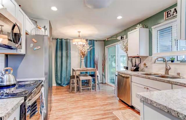 Builiding view five for 1630 Weymouth, West Bloomfield, MI. 48324