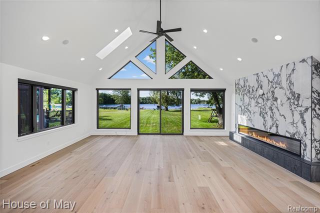 Builiding view sixteen for 10890 Hillway, White Lake, MI. 48386