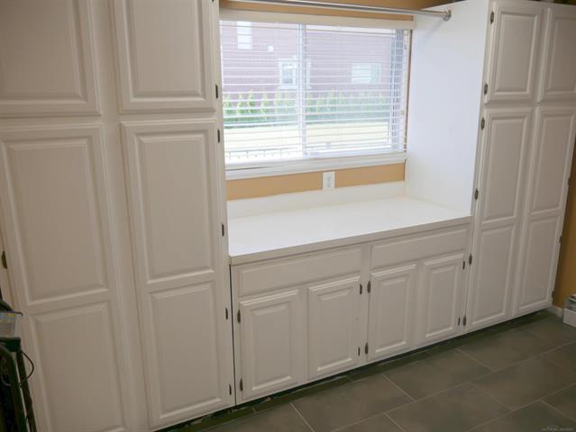 Builiding view twenty two for 1704 Cass Lake Front, Keego Harbor, MI. 48320