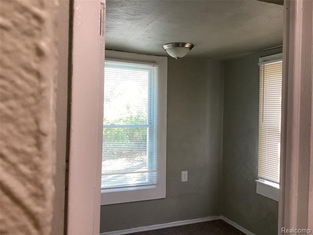 Builiding view seven for 559 Arthur, Pontiac, MI. 48341