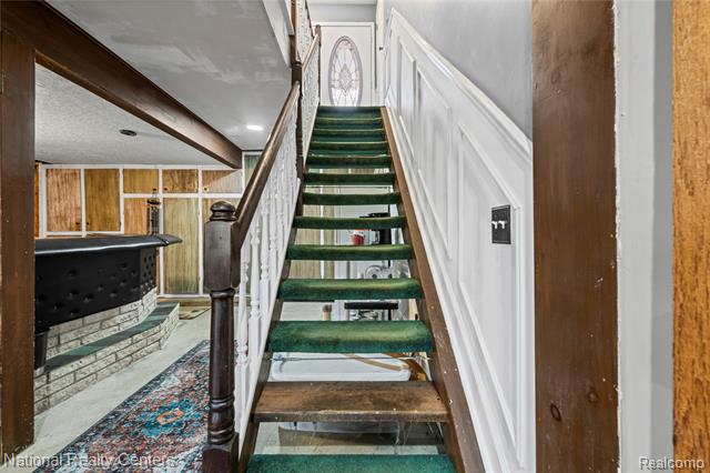 Builiding view eighteen for 1481 Lochaven, Waterford, MI. 48327