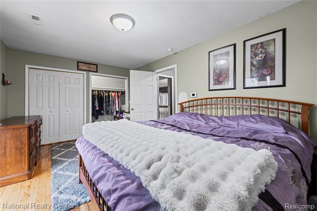 Builiding view fourteen for 1481 Lochaven, Waterford, MI. 48327