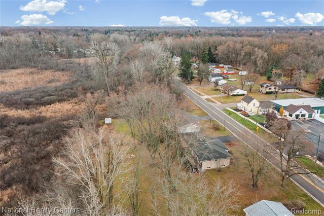 Builiding view thirty nine for 1481 Lochaven, Waterford, MI. 48327
