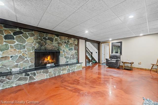 Builiding view twenty for 1481 Lochaven, Waterford, MI. 48327