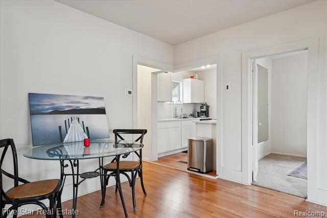 Builiding view fourteen for 9548 Round Lake, White Lake, MI. 48386