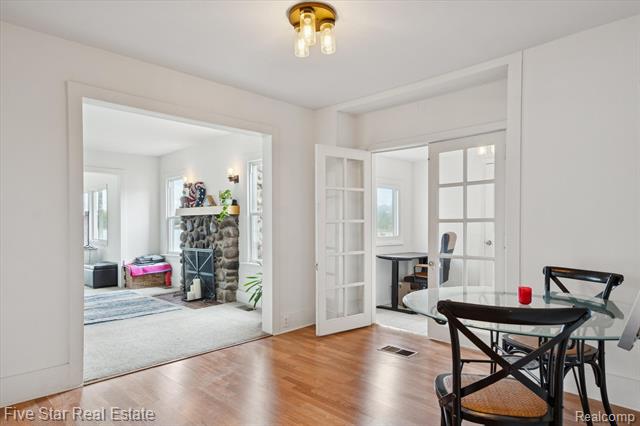 Builiding view thirteen for 9548 Round Lake, White Lake, MI. 48386