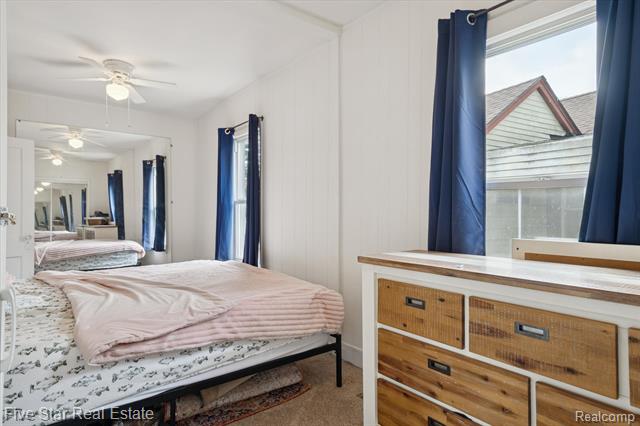 Builiding view twenty six for 9548 Round Lake, White Lake, MI. 48386