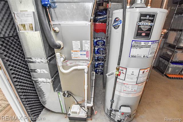 Builiding view sixty one for 8426 Cooley Beach, White Lake, MI. 48386