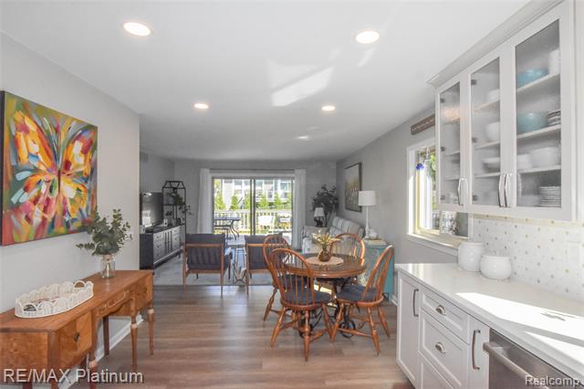 Builiding view thirteen for 8426 Cooley Beach, White Lake, MI. 48386