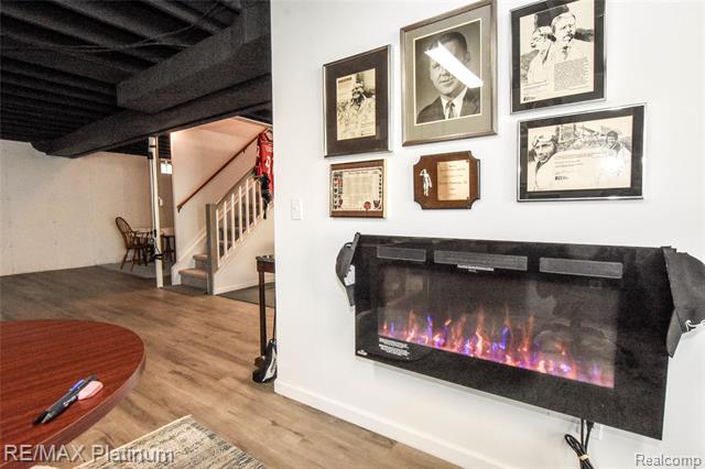 Builiding view thirty seven for 8426 Cooley Beach, White Lake, MI. 48386