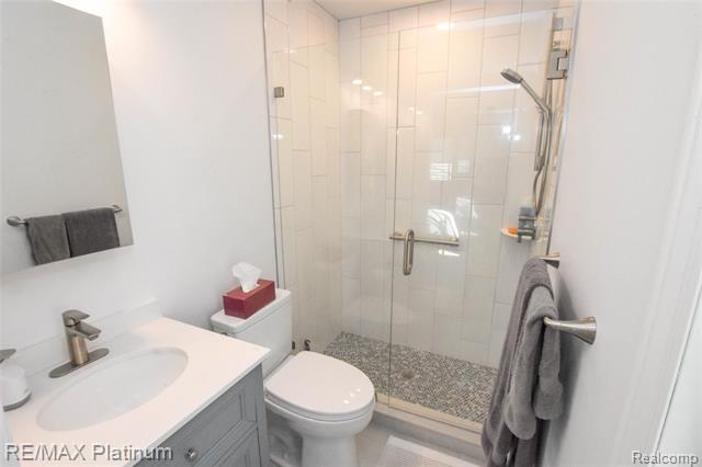 Builiding view twenty four for 8426 Cooley Beach, White Lake, MI. 48386