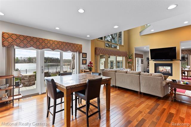 Builiding view eighteen for 1100 Clearwater, White Lake, MI. 48386