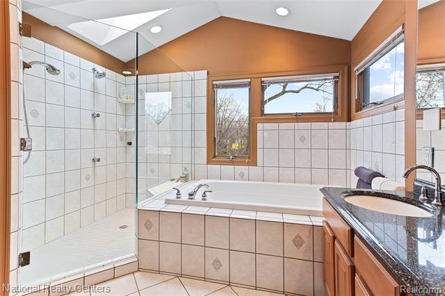 Builiding view forty six for 1100 Clearwater, White Lake, MI. 48386