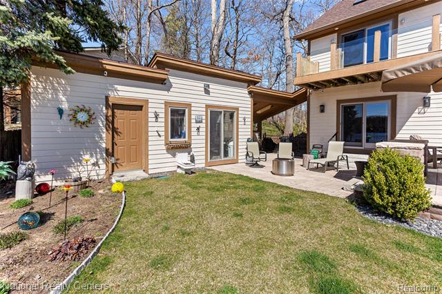 Builiding view sixty nine for 1100 Clearwater, White Lake, MI. 48386