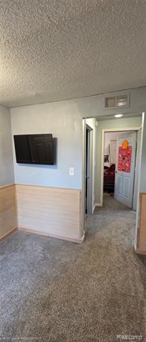 Builiding view fifteen for 205 Hughes, Pontiac, MI. 48341