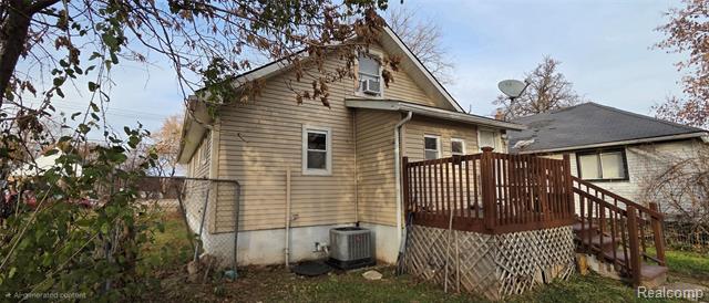 Builiding view five for 205 Hughes, Pontiac, MI. 48341