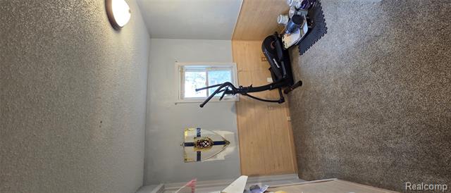 Builiding view sixteen for 205 Hughes, Pontiac, MI. 48341