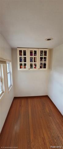 Builiding view ten for 205 Hughes, Pontiac, MI. 48341